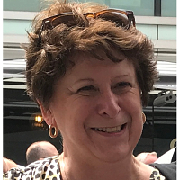 Suzanne Leak