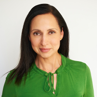 Mayra Houseknecht