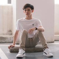 Nicholas Lee