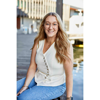 Aimee Davies