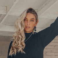 Lukela Annigoni