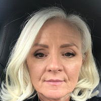 Shelley Hutchin