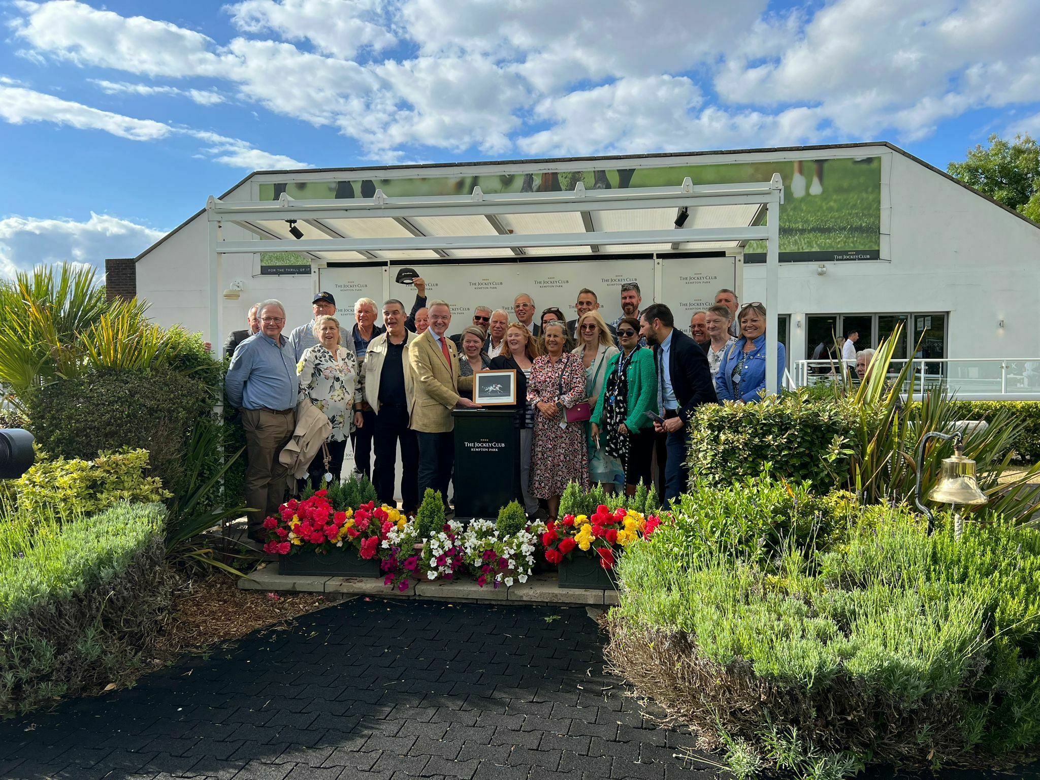 Robusto lands his first win for RaceShare owners!