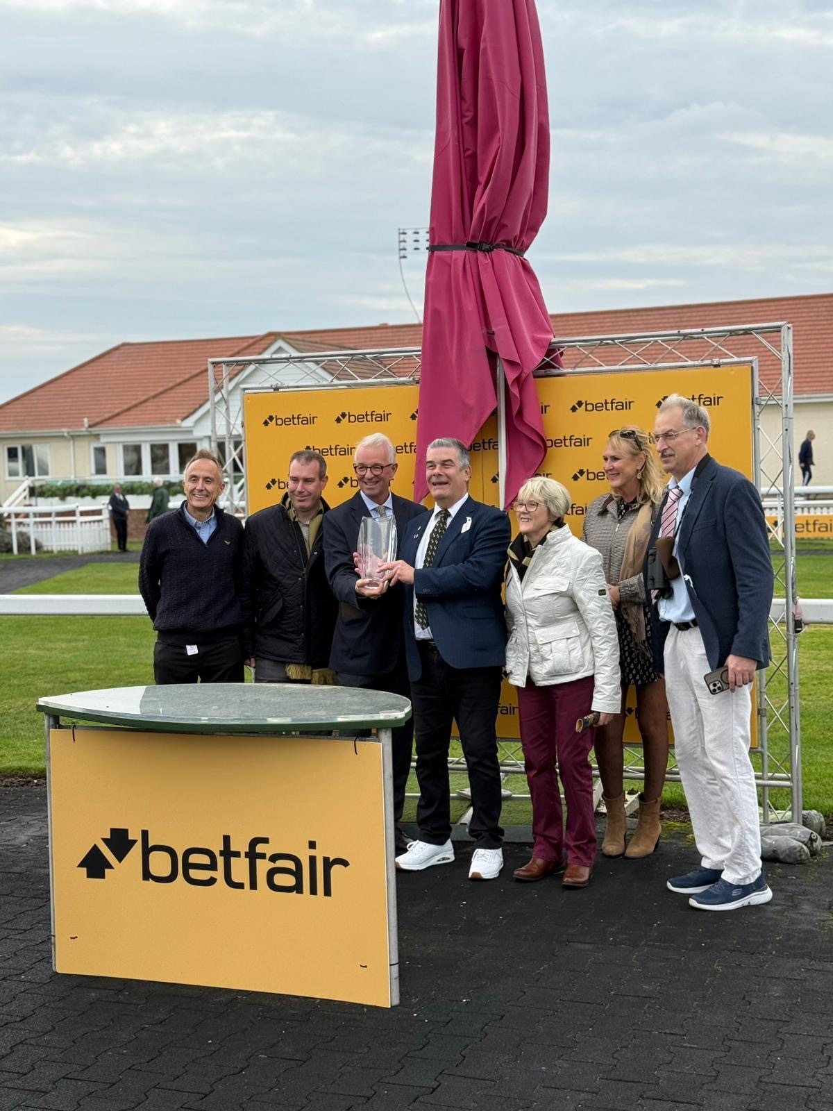 Wild Dahlia lands odds-on victory for William Haggas