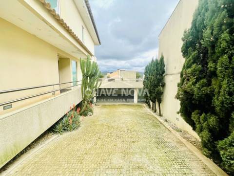 Moradia V3 de Luxo em condomínio privado, São João da Madeira