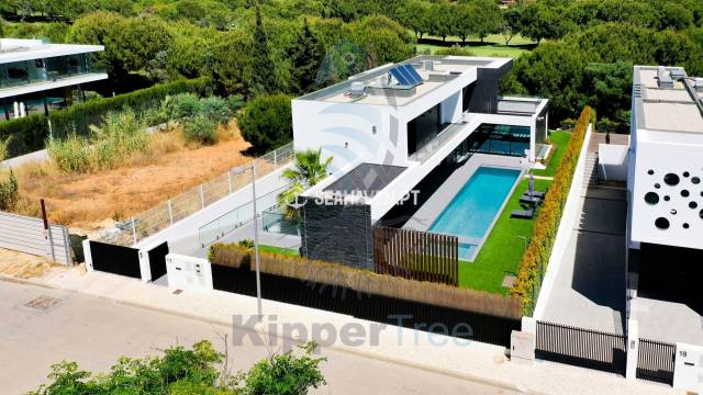 Villa in Loulé