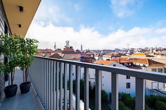UNIDADE c/ T1 e T2 UTILIZAÇÃO INDEPENDENTE BAIXA DO PORTO