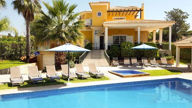 Villa in Loulé