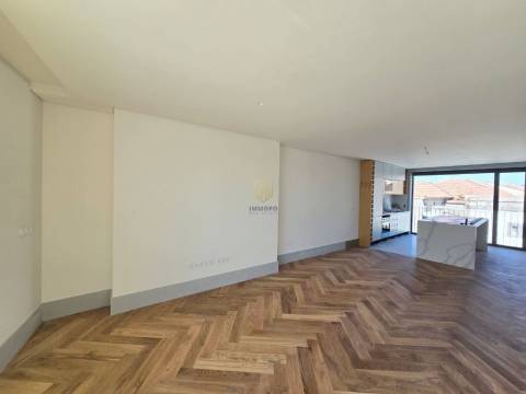 Apartamento T1+2 DUPLEX Venda em Bonfim,Porto