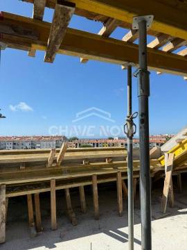 Apartamento T3 duplex com 168,07 m², em Esgueira, Aveiro