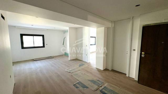 Apartamento T1 NOVO - Condomínio Fechado com Piscina - Canidelo