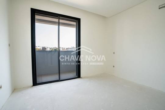 New 3-Bedroom Apartment w/ Double Garage Space in Santa Marinha (Coimbrões)