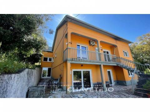 Villa in Figueiró dos Vinhos