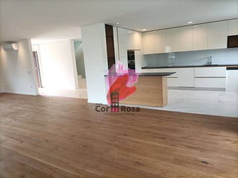 Moradia T4 ( 3 suites) individual com Piscina - Ponte
