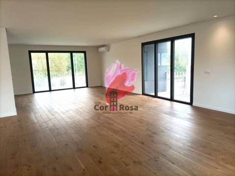 Moradia T4 ( 3 suites) individual com Piscina - Ponte