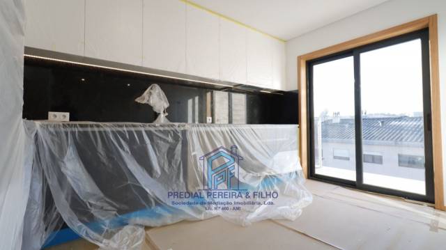 Apartamento T3 Novo- Rio Tinto / Centro