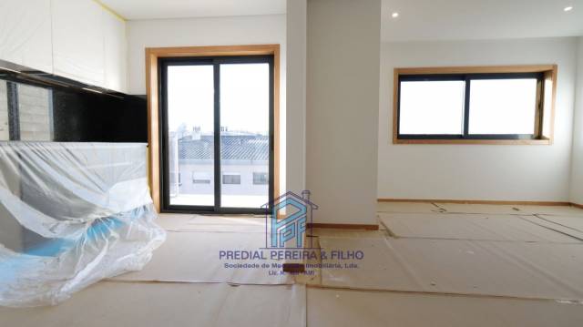Apartamento T3 Novo- Rio Tinto / Centro