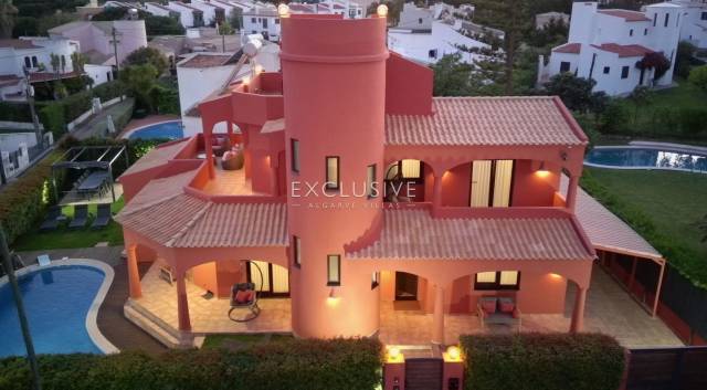 Villa in Loulé