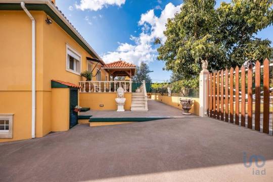 House in Leiria