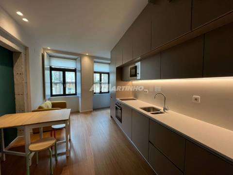 T0+1; Duplex, novo; Porto, Praça de Carlos Alberto