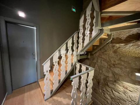 T0+1; Duplex, novo; Porto, Praça de Carlos Alberto