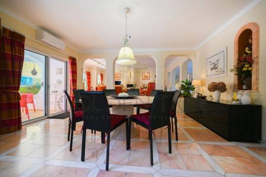 Villa in Loulé