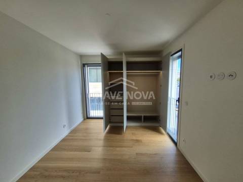 T2 Novo a 2Km da Praia de Lavadores | Empreendimento Le Parc