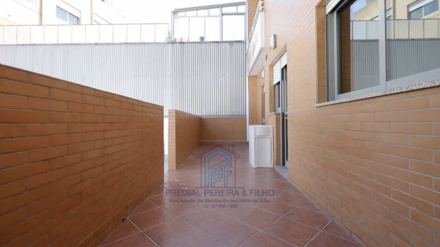 Apartamento T2+1 C/Terraço - Serra do Pilar / V. N. de Gaia
