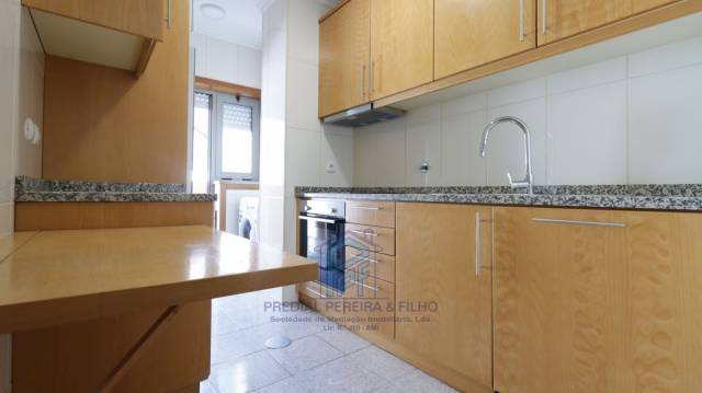 Apartamento T2+1 C/Terraço - Serra do Pilar / V. N. de Gaia