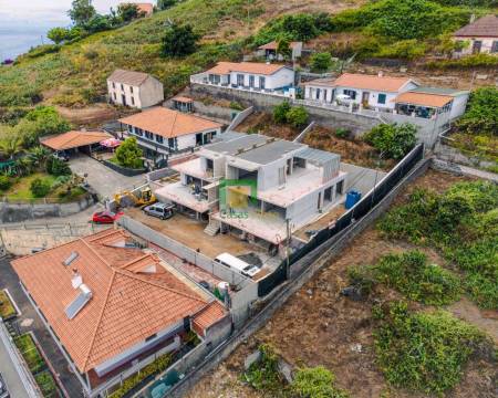 Moradia Geminada em Constução