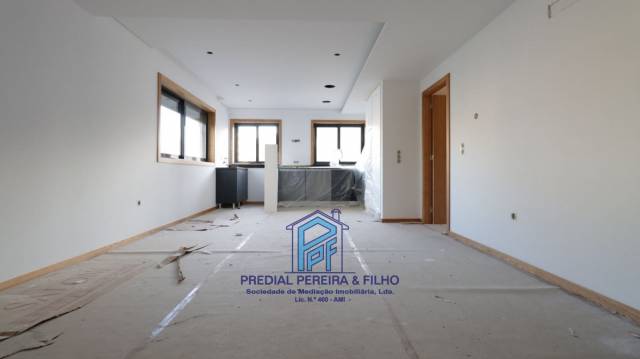 Apartamento T2 Novo- Rio Tinto / Centro