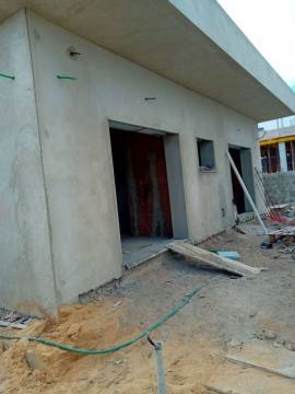 Excelente Moradia Térrea T3+1 com Acabamentos de Luxo em Fernão Ferro  Próximo do Mercado