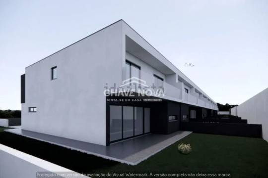 Moradia T3 Geminada em construção - Espargo, S. Mª da Feira