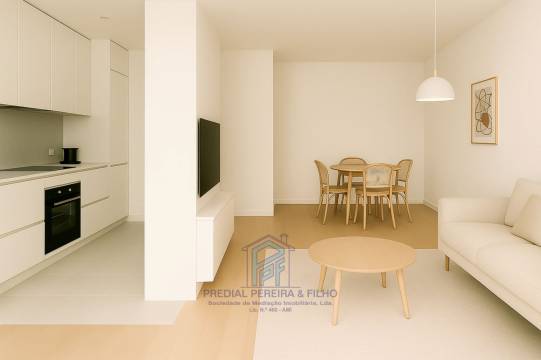 Andar-Moradia T1  Remodelado - Rio Tinto / Venda Nova/ Próx. ás Finanças