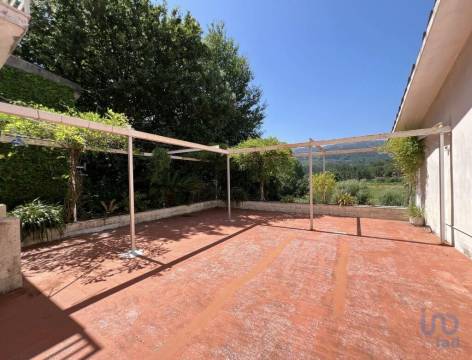 House in Tondela