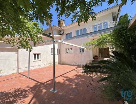 House in Tondela