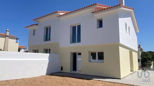 House in Mafra