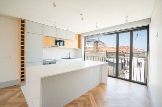 Penthouse T3 Duplex na Baixa do Porto