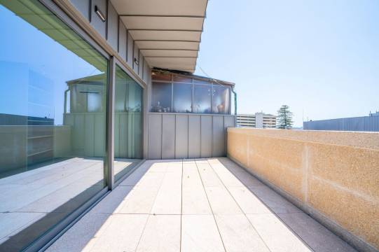 Penthouse T3 Duplex na Baixa do Porto