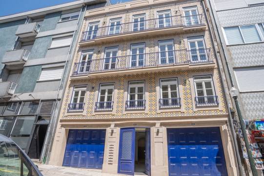 Penthouse T3 Duplex na Baixa do Porto