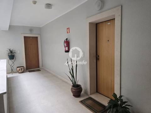 Apartamento T2, Moreira- Maia
