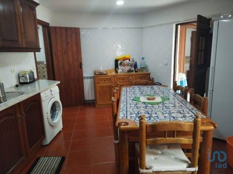 House in Bombarral