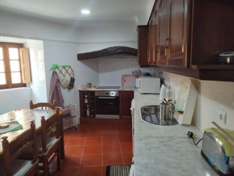 House in Bombarral