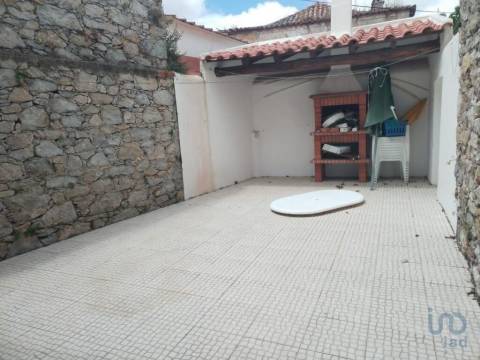 House in Bombarral