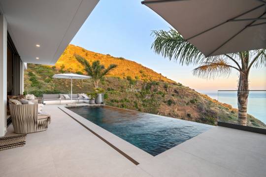 Villa in Calheta