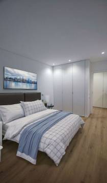 Apartamento T2 com Varanda e garagem. Novo, bem Situado