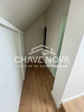 T2 Duplex Novo - Ideal para Habitação ou Alojamento Local no Coração do Porto