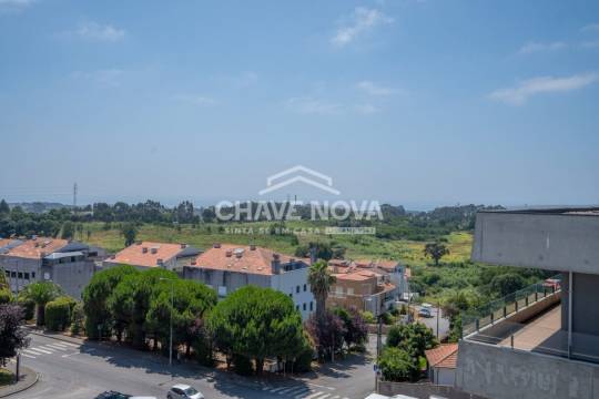 Apartamento T2 Novo  107 m², 5º e ultimo piso, duas varandas. Centro de Vila Nova de Gaia
