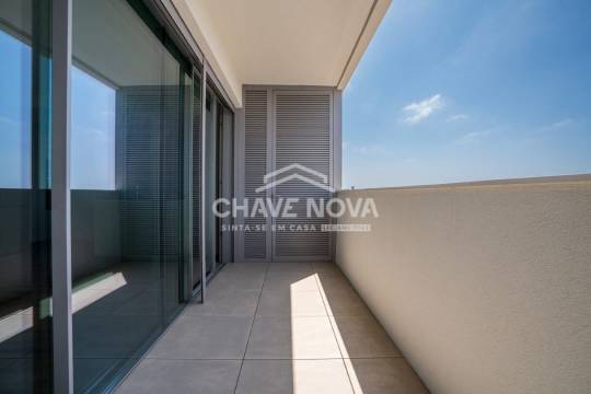 Apartamento T2 Novo  107 m², 5º e ultimo piso, duas varandas. Centro de Vila Nova de Gaia