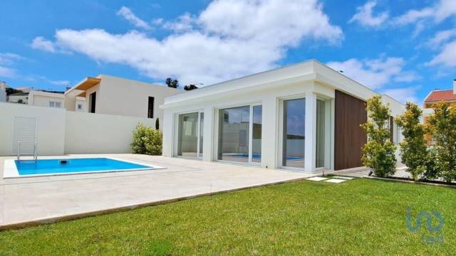 House in Lourinhã